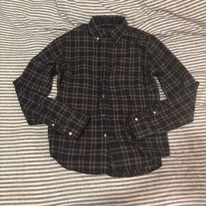 Brandy Melville flannel plaid button down shirt collared long sleeve